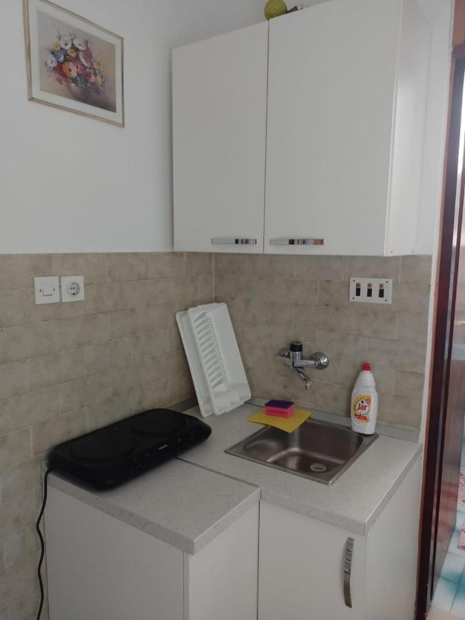 Apartments Petkovic Кучище Екстериор снимка