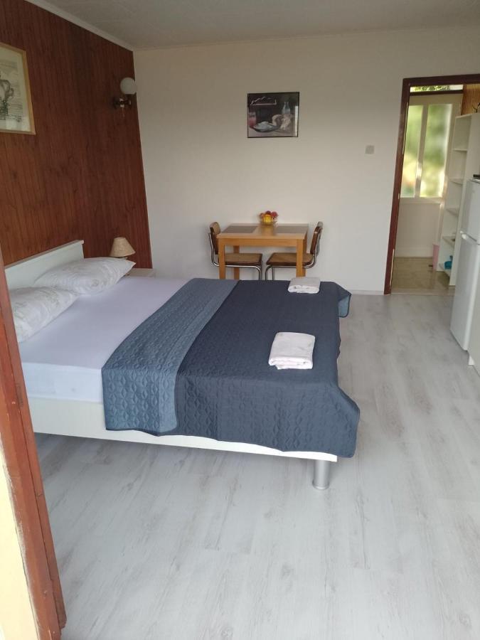 Apartments Petkovic Кучище Екстериор снимка