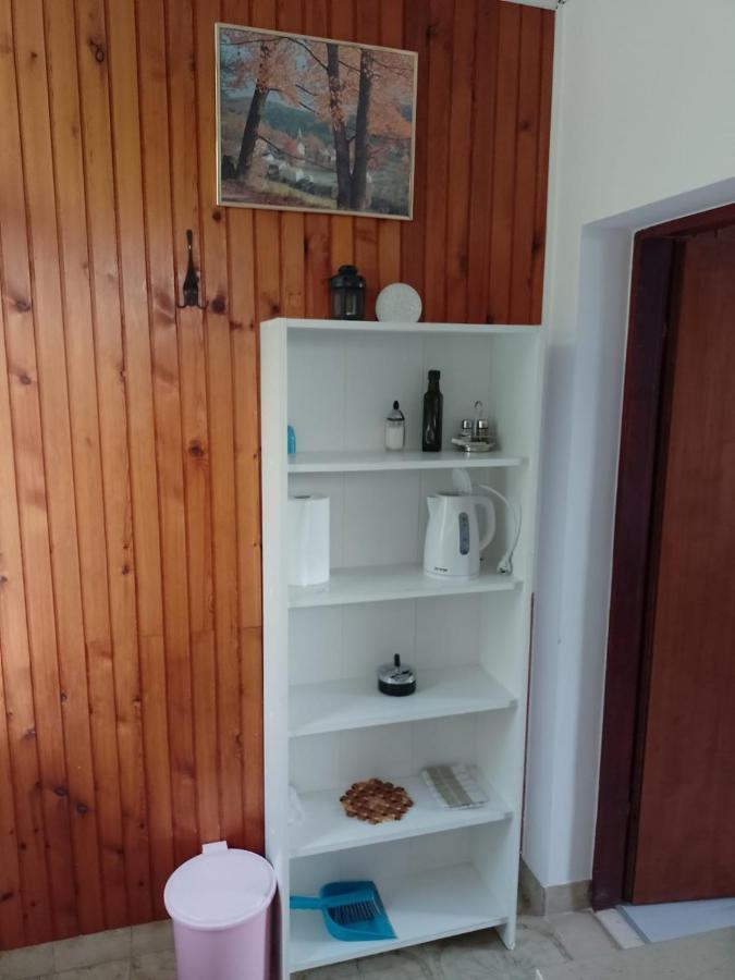 Apartments Petkovic Кучище Екстериор снимка